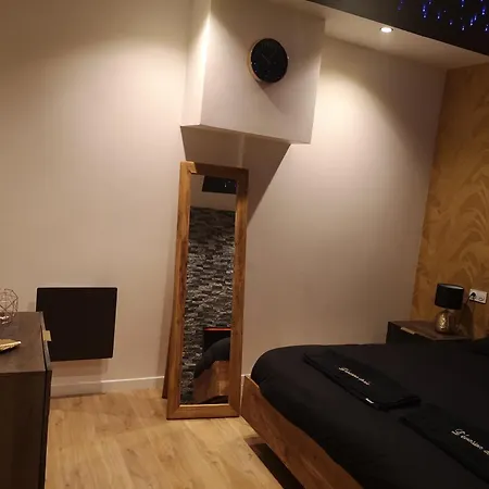 De Gamme Avec Jacuzzi Sauna A 5min De La A Pied Apartment