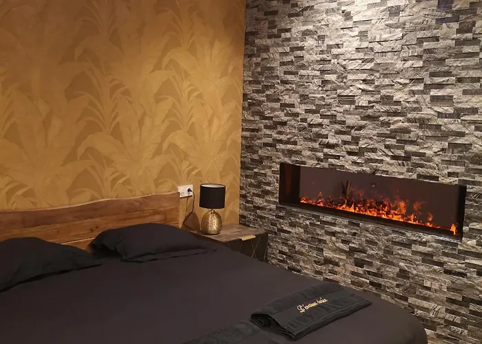 Apartment De Gamme Avec Jacuzzi Sauna A 5min De La A Pied Le Havre