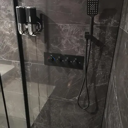 Apartman De Gamme Avec Jacuzzi Sauna A 5min De La A Pied Le Havre